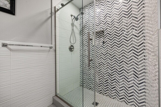 Building Photo - 31115 Whispering Palms Trail