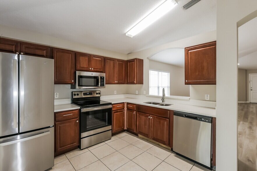 Building Photo - 1038 Harvest Moon Dr