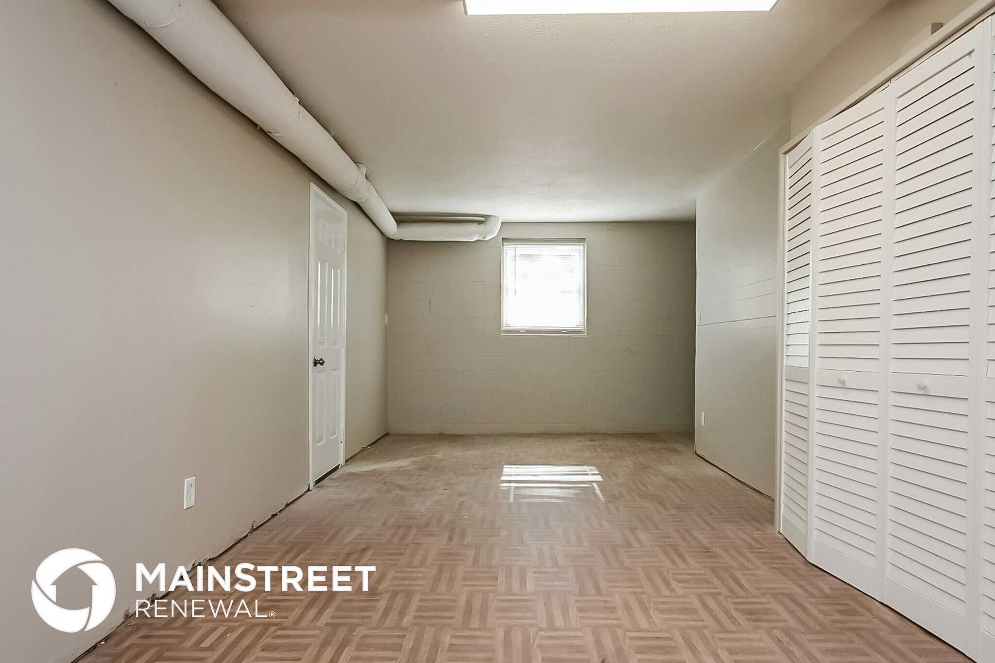 Building Photo - 4975 Manor Dr SW