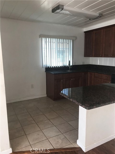 Building Photo - 136 W Orange St