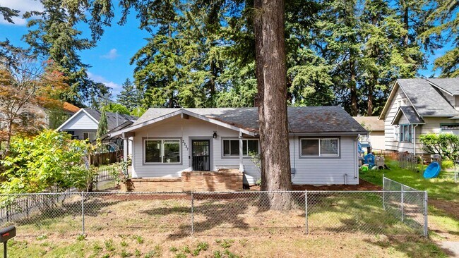 Building Photo - 2237 SE 139th Ave
