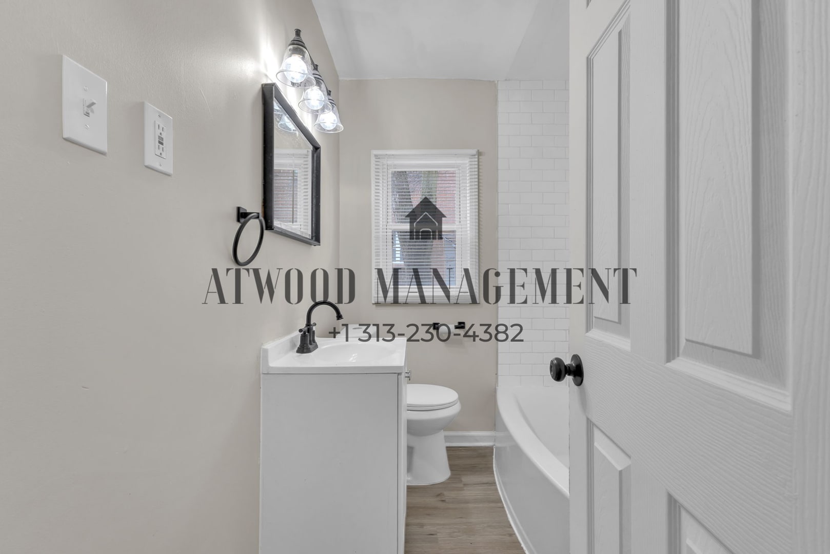 Building Photo - This beautifully updated 3-bedroom, 1-bath single-family home is ready for move-in!