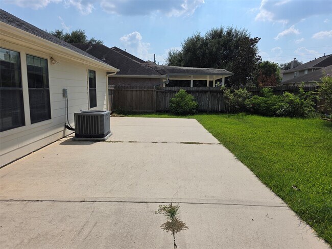 Building Photo - 16106 Darwood Ct