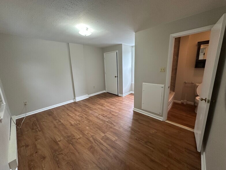 upstairs bedroom 3 - 407 W High St