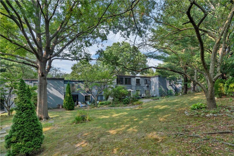 Building Photo - 24 Camp St