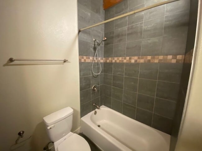 Building Photo - 172 Mar Vista Dr