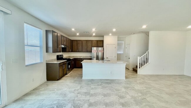 Building Photo - gated community -brand new home with 4 bed...