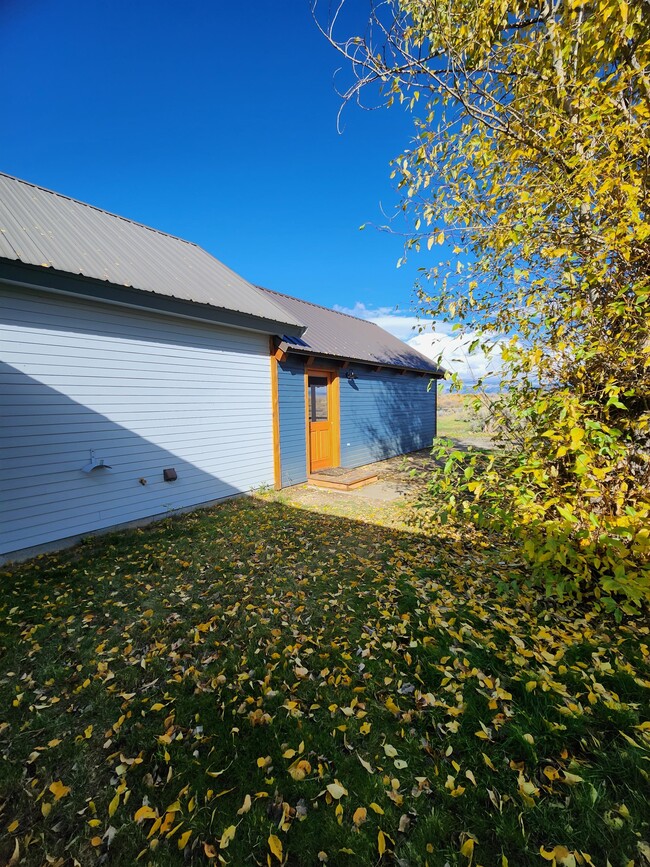 Building Photo - 88 Paradise Rd