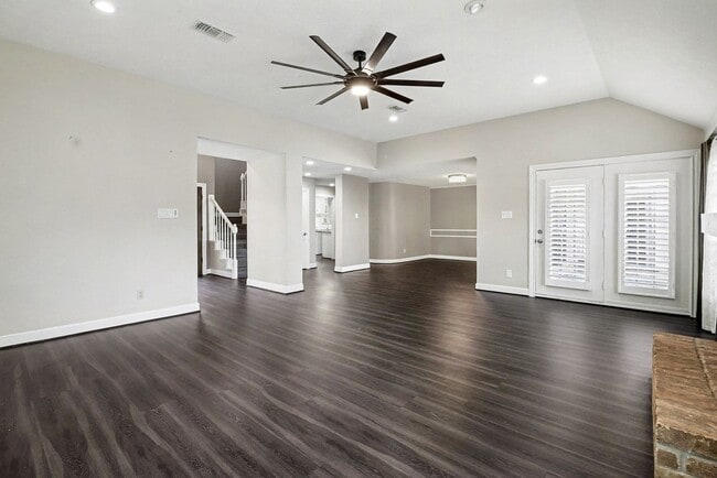 Building Photo - 1402 Copperfield Ct