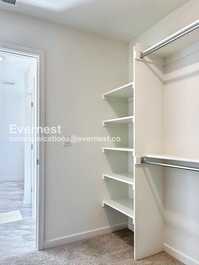 Building Photo - Spacious Home with Stainless Steel Appliances and Fenced Yard