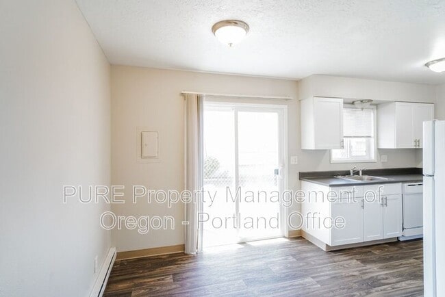 Building Photo - 1311 SE 130th Ave