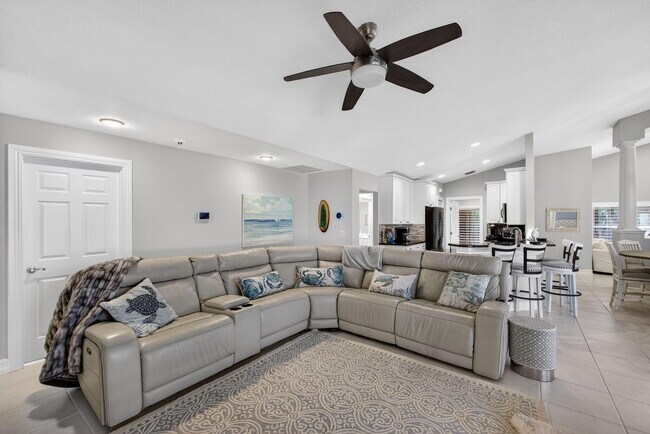 Building Photo - 8075 SE Governors Way