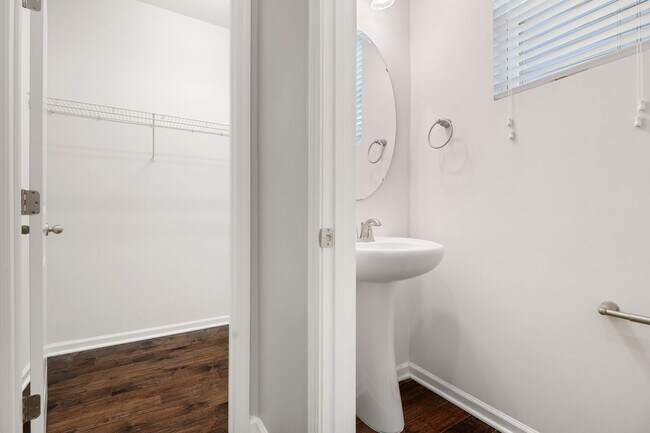 Building Photo - Gorgeous Single Family home in East Durham: Available Now