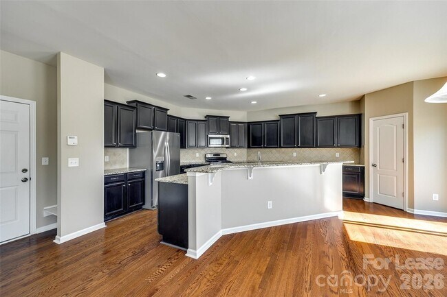 Building Photo - 3000 Sewee Ln