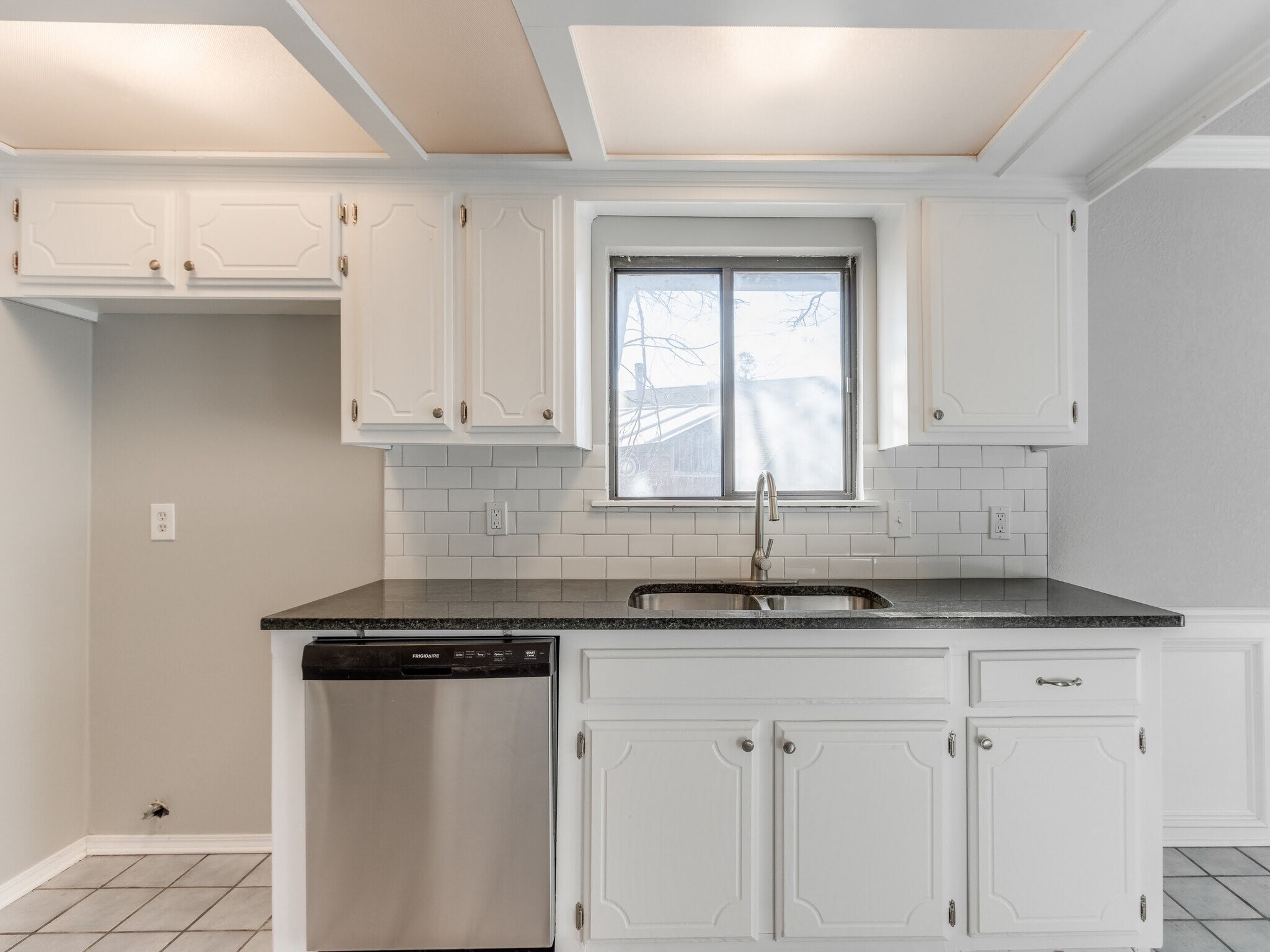 Building Photo - 509 Bluegrass Ln