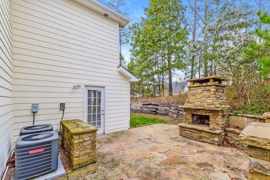Building Photo - 554 S Fortune Way