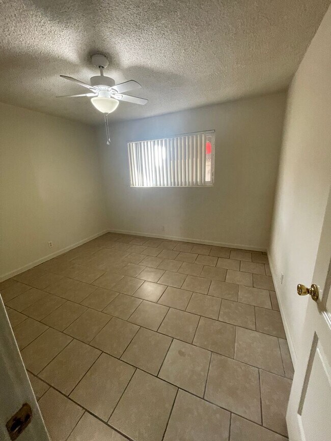 Building Photo - Super Clean & Nicely Renovated 2BR/1Bath in San Clemente - Walk to the Beach!