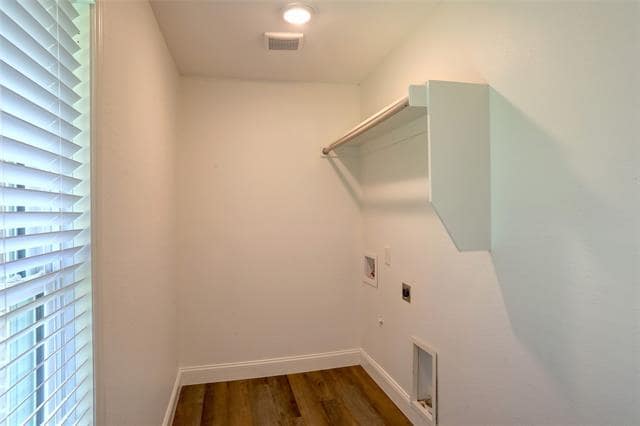 Building Photo - 1014 Sierra Dr