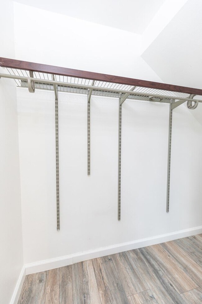 Building Photo - Island Living in the Heart of Ewa Beach - Alii Cove (3Bed/2Bath)