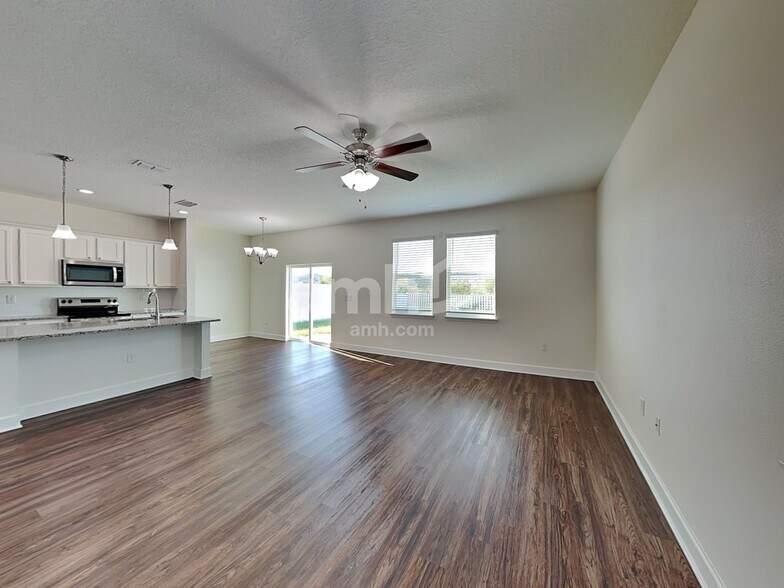 Building Photo - 4706 Reisswood Loop