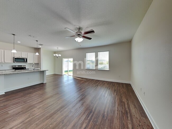 Building Photo - 4706 Reisswood Loop