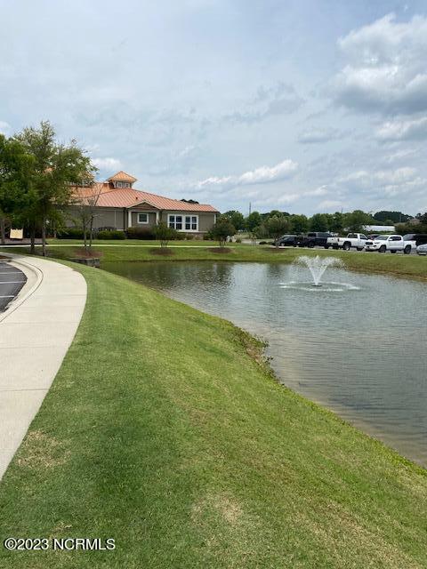 Building Photo - 395 S Crow Creek Dr
