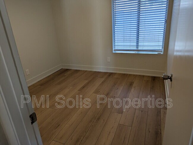 Building Photo - 18036 N 45th Ave