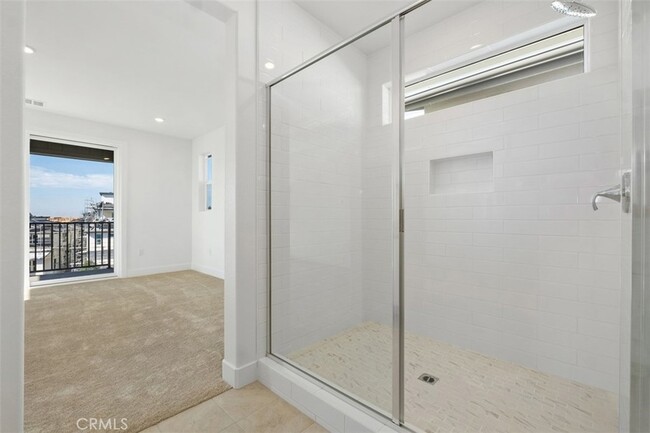 Building Photo - 125 Seep