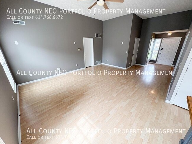 Building Photo - 3141 Hines Rd