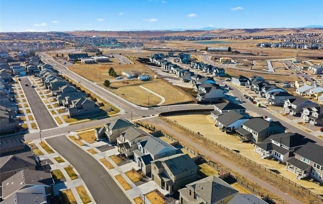 Building Photo - 10869 Wooden Pole Dr