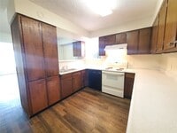 Building Photo - 6605 Park Pl Dr