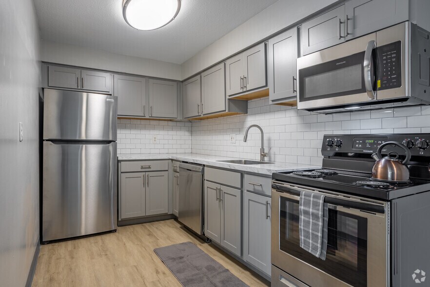 Forest Hills 41004110 Skyview Dr Brunswick OH 44212 Apartment Finder