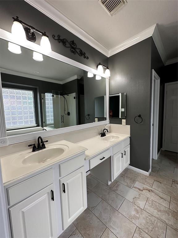 Building Photo - 20235 Concord Hill Dr