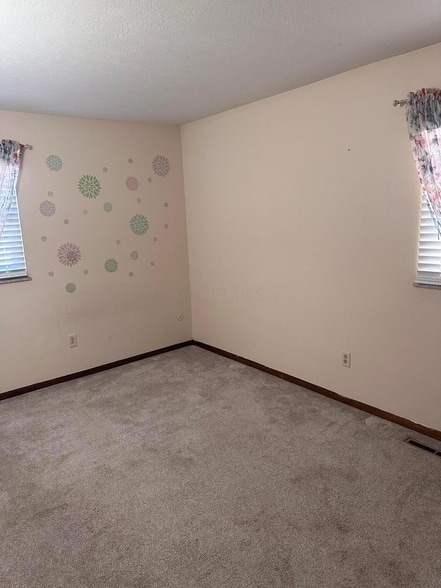 Building Photo - 388 Gamewood Dr