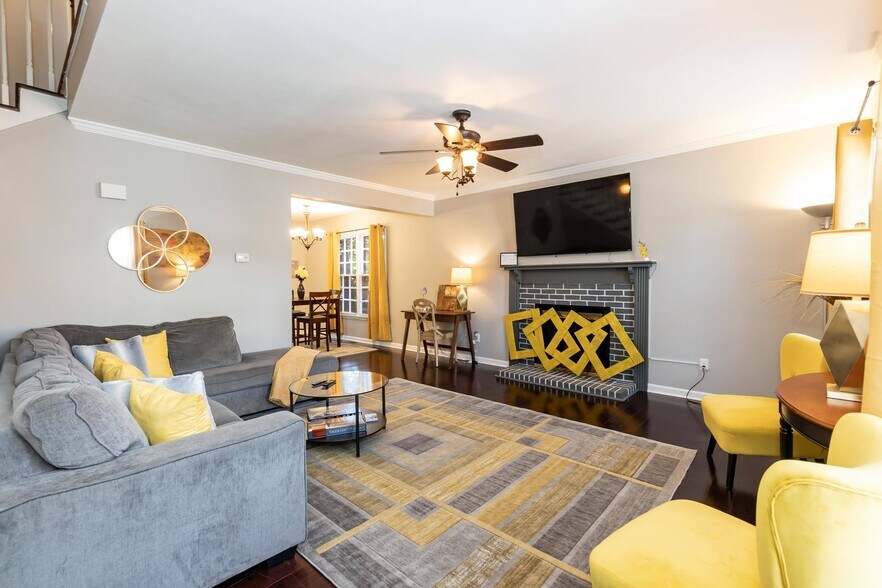 Building Photo - 6107 Highcastle Ct