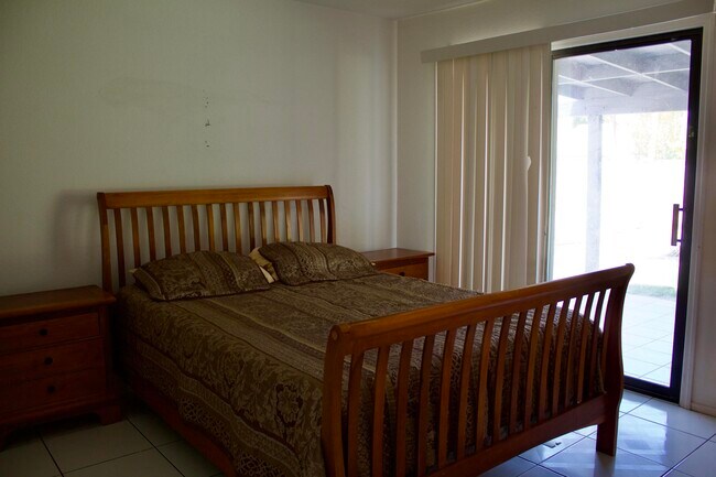 Building Photo - 30650 Avenida Del Yermo