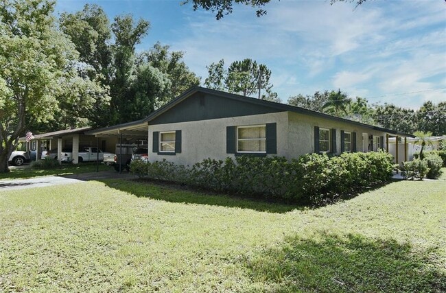 Building Photo - 800 Gaston Foster Rd