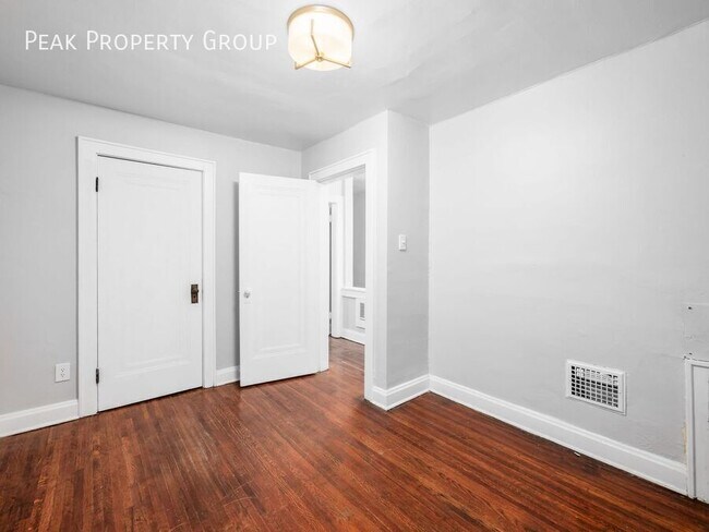 Building Photo - 83 W. First Avenue-2 Bedroom