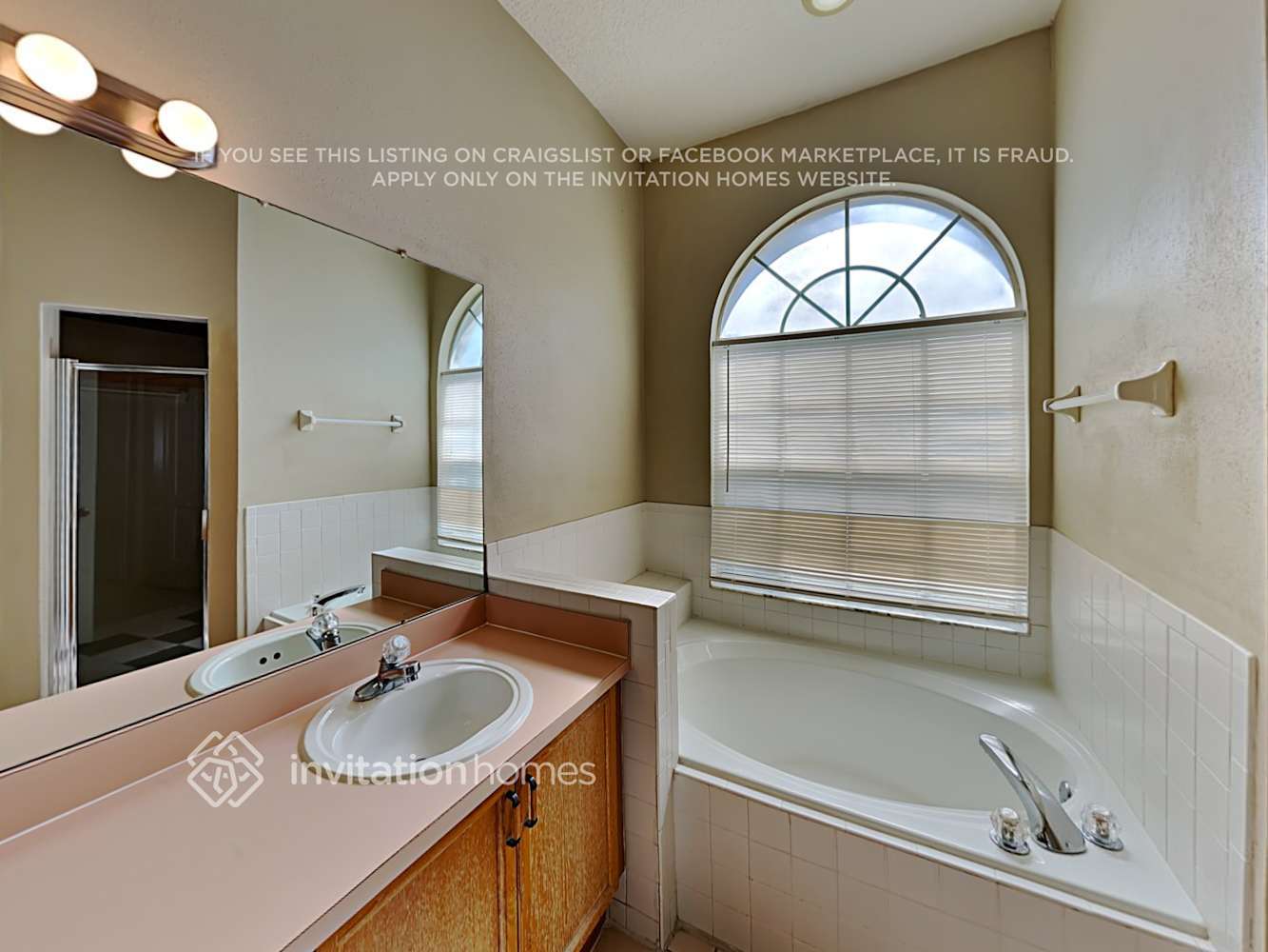 Building Photo - 28141 Brokenmead Path