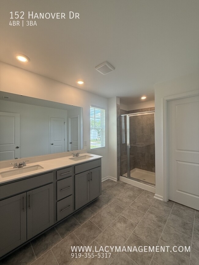 Building Photo - 152 Hanover Dr