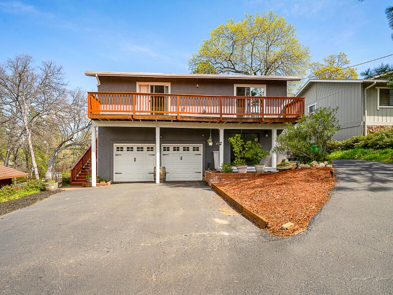 Primary Photo - 23889 Oakmont Way