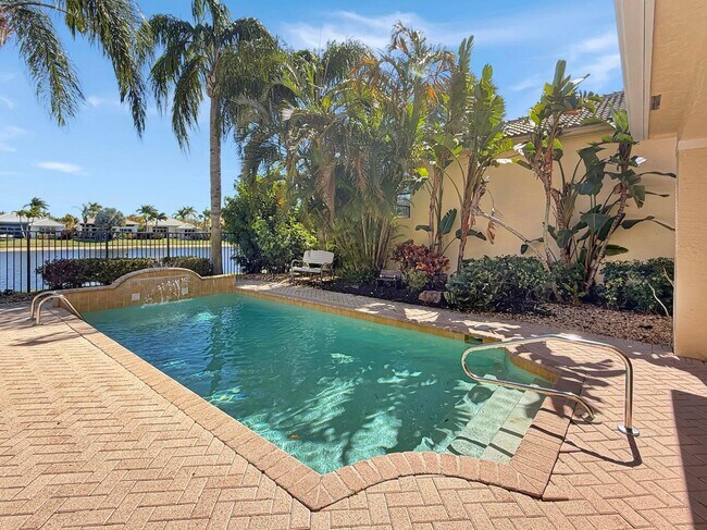 Building Photo - 10891 Northgreen Dr