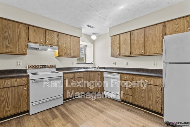 Building Photo - 3186 Beaver Creek Dr