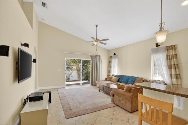 Building Photo - 6510 S Himes Ave