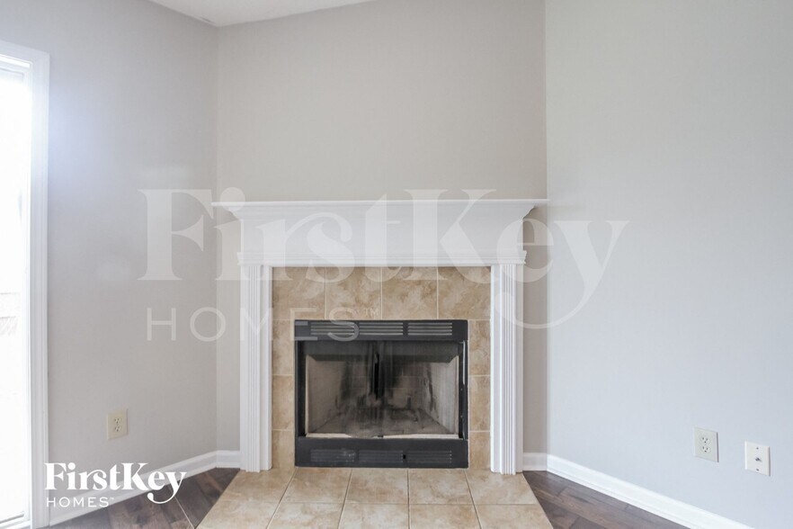 Building Photo - 1470 Bluestem Dr