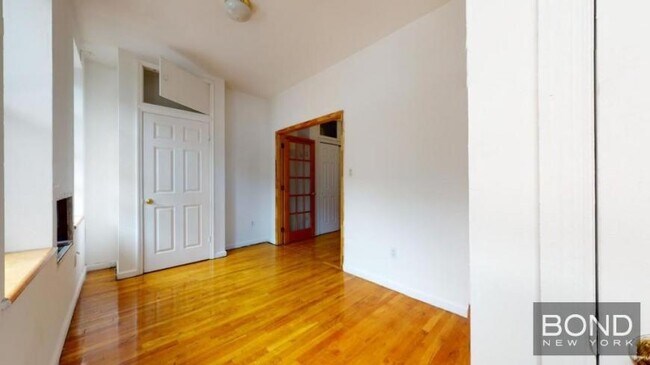 Building Photo - 2 bedroom in NEW YORK NY 10003