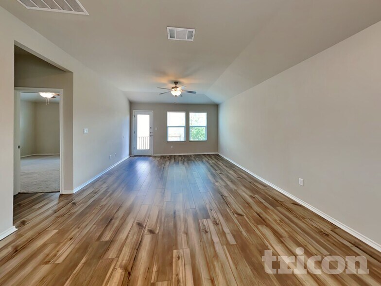 Building Photo - 3525 Stride Ln