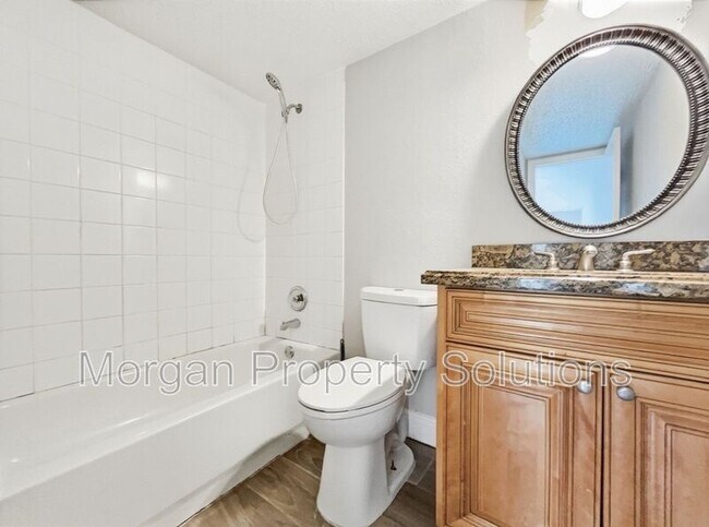 Building Photo - 4721 S Texas Ave