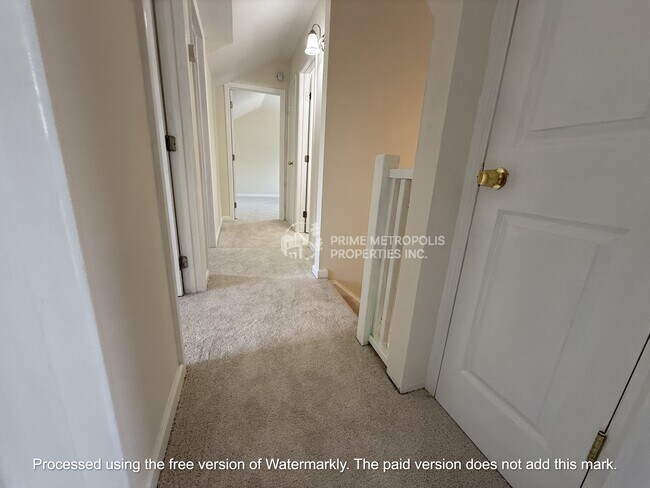 Building Photo - 2346 Montezuma Dr