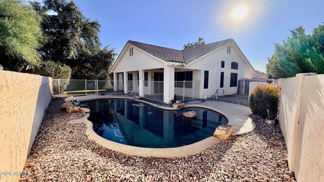 Building Photo - 1543 S Sean Ct